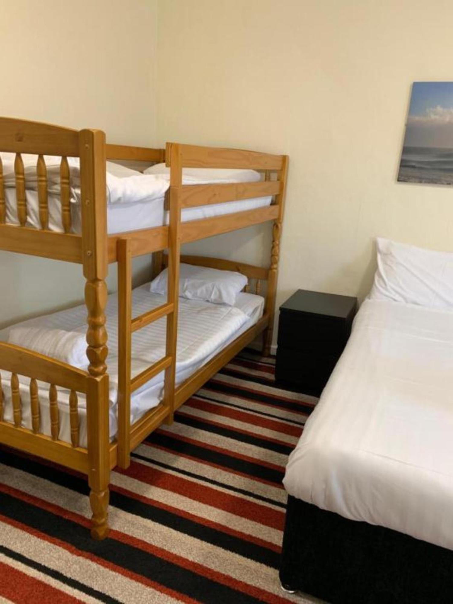 Oyo Wave Crest Hotel بلاكبول المظهر الخارجي الصورة