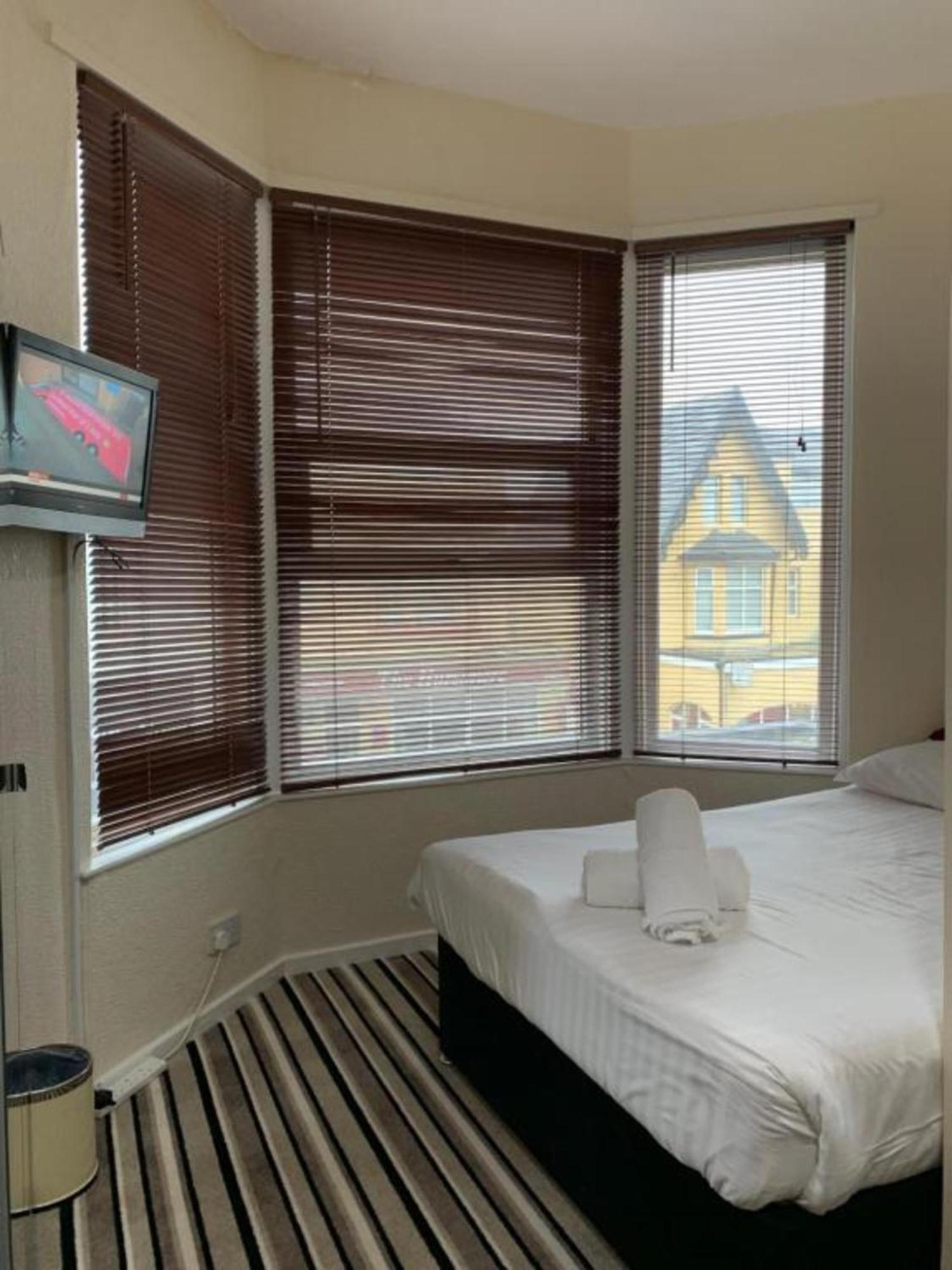 Oyo Wave Crest Hotel بلاكبول المظهر الخارجي الصورة